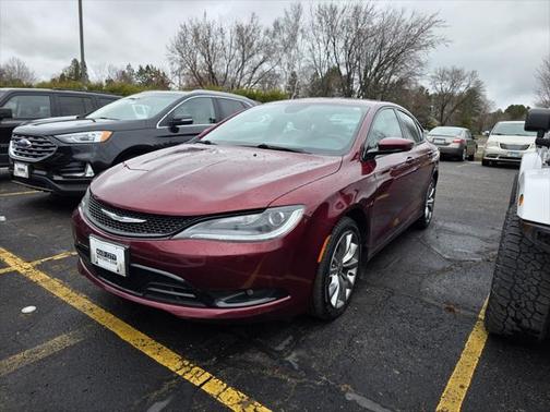 2015 Chrysler 200 S