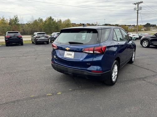 2022 Chevrolet Equinox LS