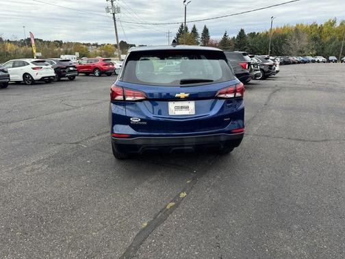 2022 Chevrolet Equinox LS