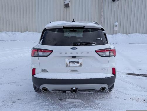 White 2022 Ford Escape SEL