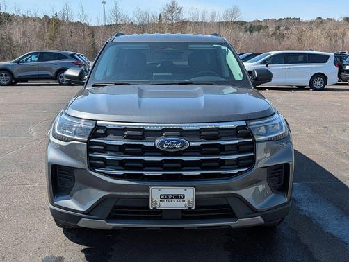 Carbonized Gray Metallic 2025 Ford Explorer Active