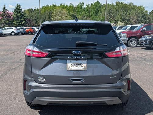 Gray Metallic 2024 Ford Edge SEL