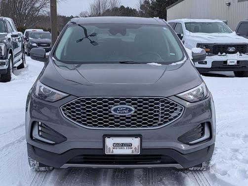 Gray Metallic 2024 Ford Edge SEL