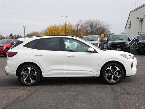 2023 Ford Escape ST-Line Select