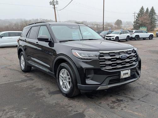 Agate Black Metallic 2025 Ford Explorer Active