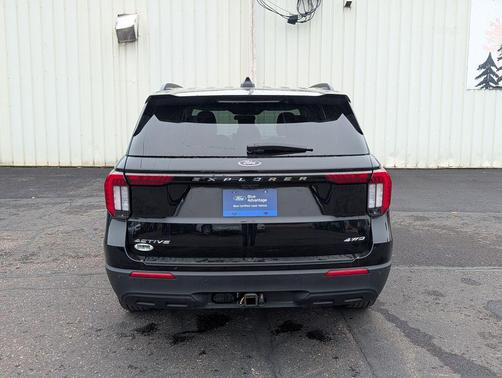 Agate Black Metallic 2025 Ford Explorer Active