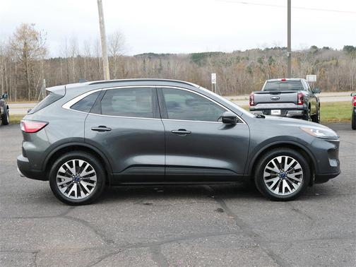 2020 Ford Escape Titanium