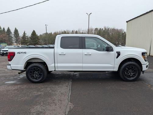 Oxford White 2024 Ford F-150 XLT