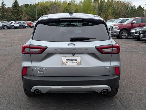 Iconic Silver Metallic 2024 Ford Escape Active