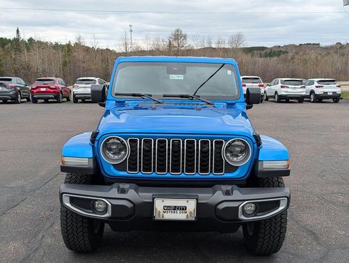 Hydro Blue Pearlcoat 2024 Jeep Wrangler 4-Door Sahara 4x4