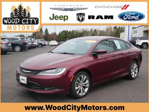 2015 Chrysler 200 S