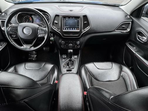 2020 Jeep Cherokee Trailhawk