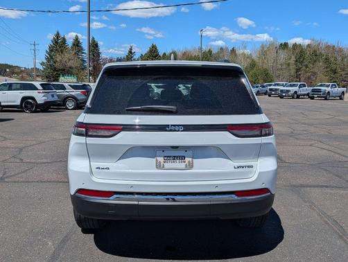 Bright White Clearcoat 2023 Jeep Grand Cherokee Limited