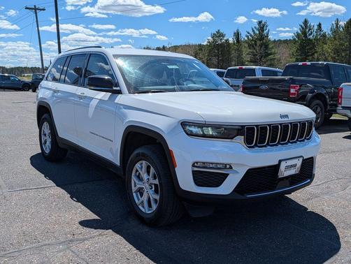 Bright White Clearcoat 2023 Jeep Grand Cherokee Limited