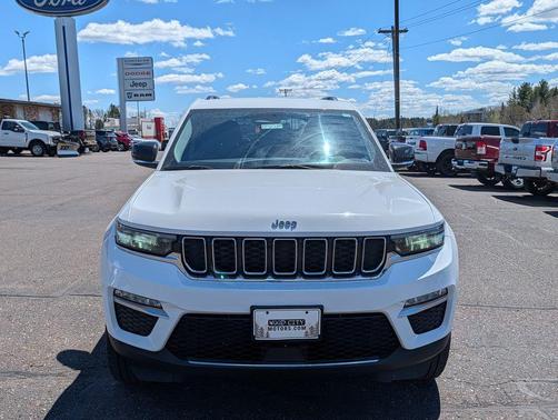 Bright White Clearcoat 2023 Jeep Grand Cherokee Limited