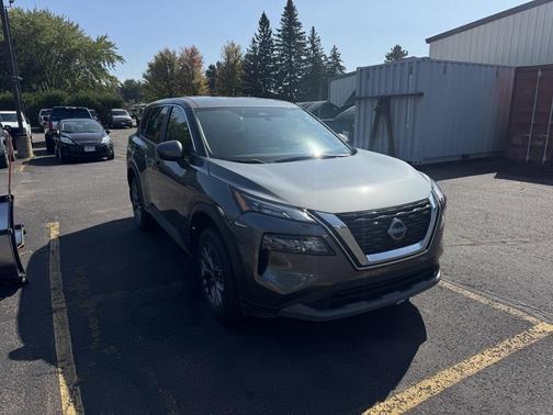 2022 Nissan Rogue S