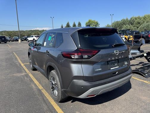 2022 Nissan Rogue S