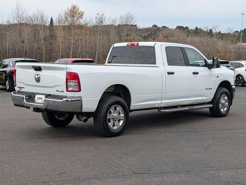 Bright White Clearcoat 2024 RAM 3500 Big Horn Crew Cab 4x4 8' Box