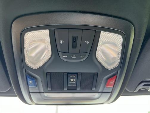 2024 RAM 3500 Tradesman Crew Cab 4x4 6'4' Box