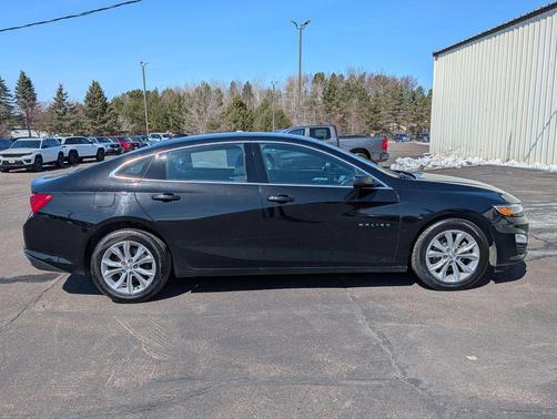 Mosaic Black Metallic 2023 Chevrolet Malibu 1LT