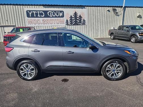 2022 Ford Escape SEL