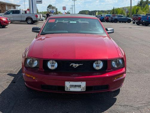 Red 2006 Ford Mustang GT Premium