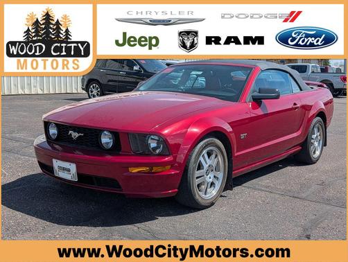 Red 2006 Ford Mustang GT Premium