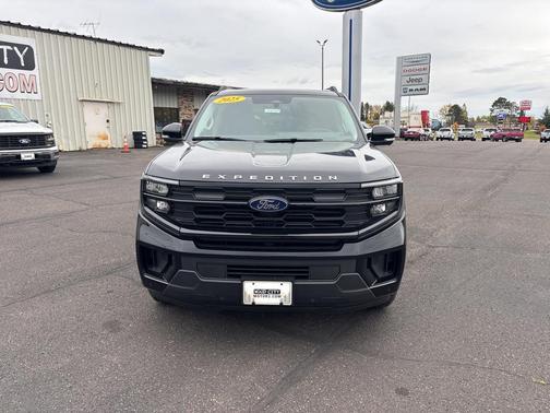 2025 Ford Expedition Max Active 4x4
