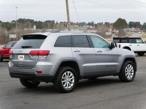 2021 Jeep Grand Cherokee Laredo