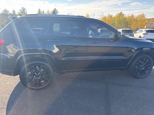 2020 Jeep Grand Cherokee Altitude