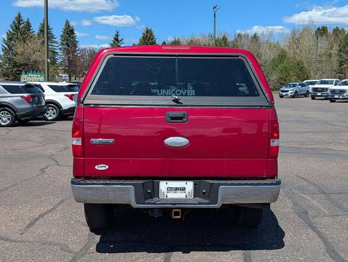 Red 2007 Ford F-150 XLT SuperCab