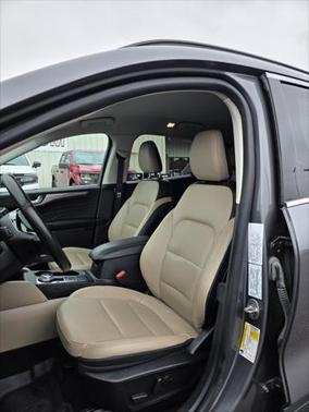 2021 Ford Escape Titanium