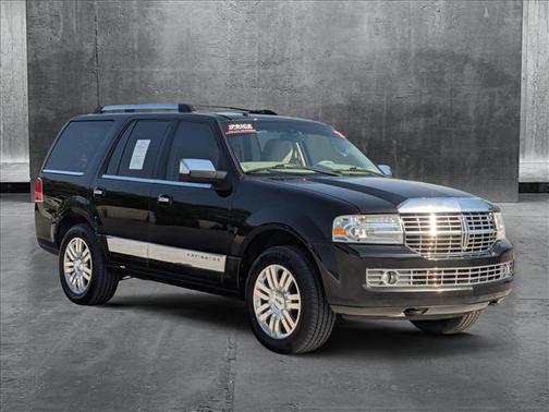 2013 Lincoln Navigator Base