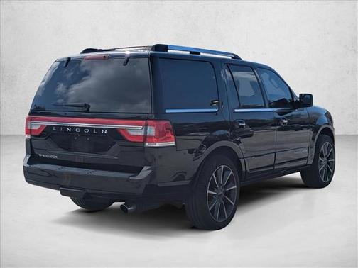 2017 Lincoln Navigator Reserve