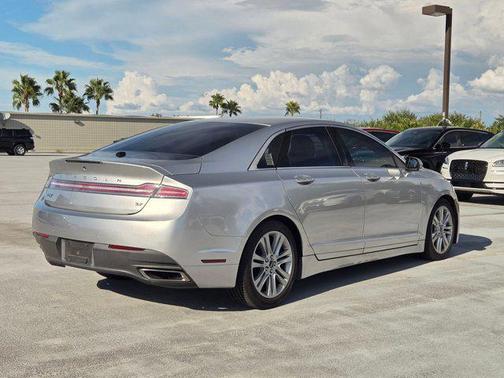 2016 Lincoln MKZ Base