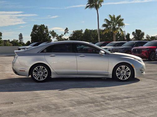 2016 Lincoln MKZ Base