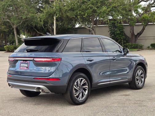 2025 Lincoln Corsair Premiere