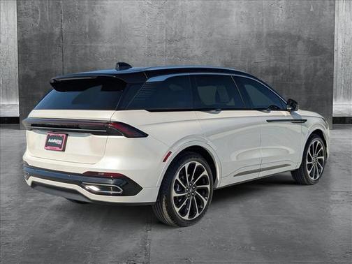 2025 Lincoln Nautilus Black Label