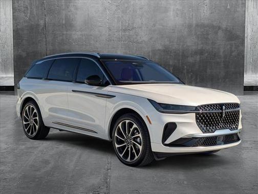 2025 Lincoln Nautilus Black Label