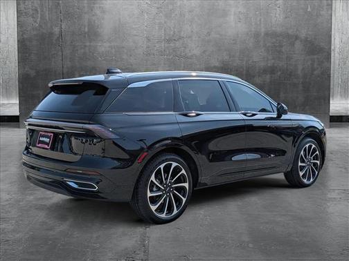 2025 Lincoln Nautilus Black Label