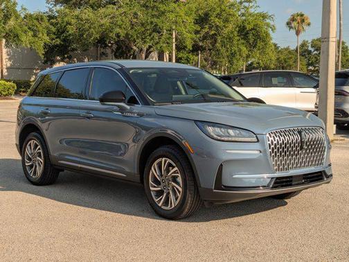 2025 Lincoln Corsair Premiere