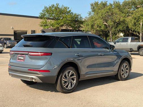 2025 Lincoln Corsair Premiere