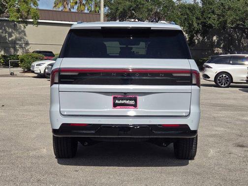 2025 Lincoln Navigator Black Label