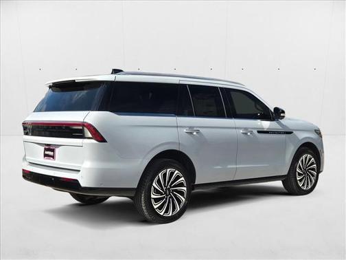 2025 Lincoln Navigator Black Label