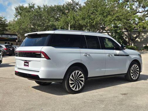2025 Lincoln Navigator Black Label