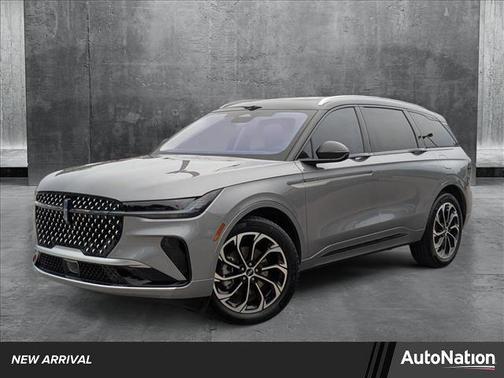 2025 Lincoln Nautilus Reserve