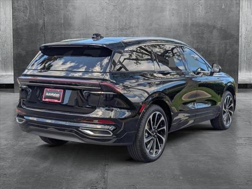 2025 Lincoln Nautilus Black Label