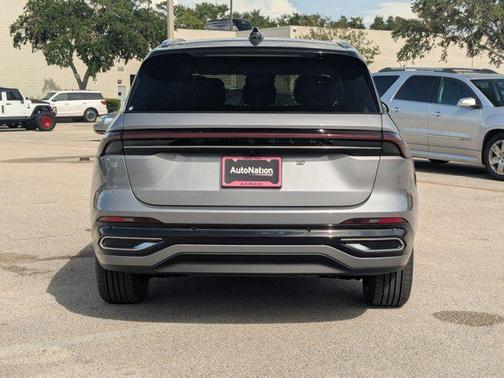 2025 Lincoln Nautilus Black Label