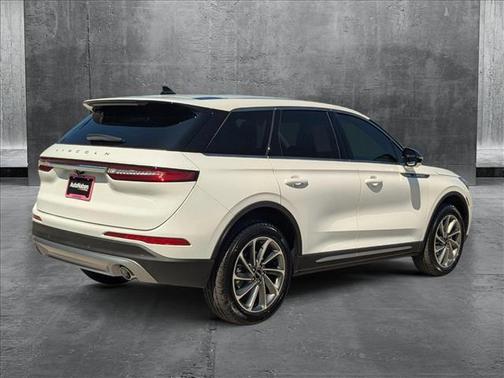 2025 Lincoln Corsair Premiere