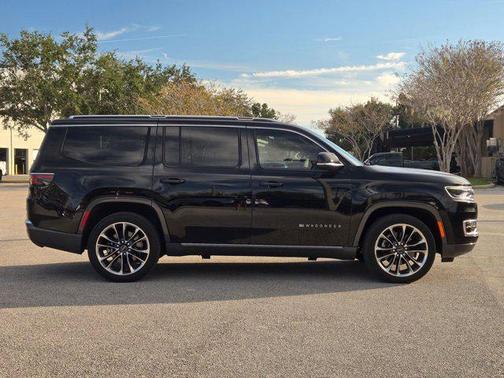 2022 Jeep Wagoneer Series III